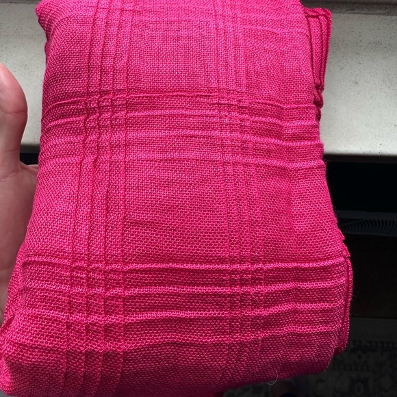 Two scarves or shawls. - Picture 9 of 10